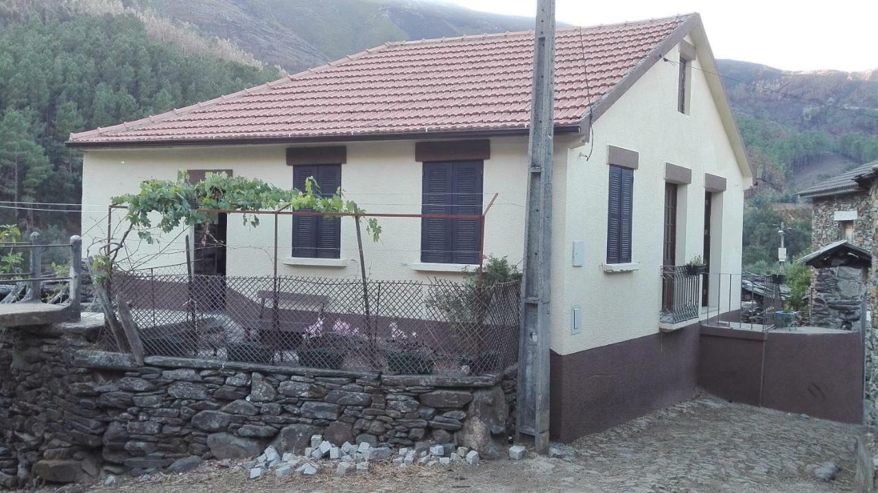 Casa Covas do Monte Exterior foto